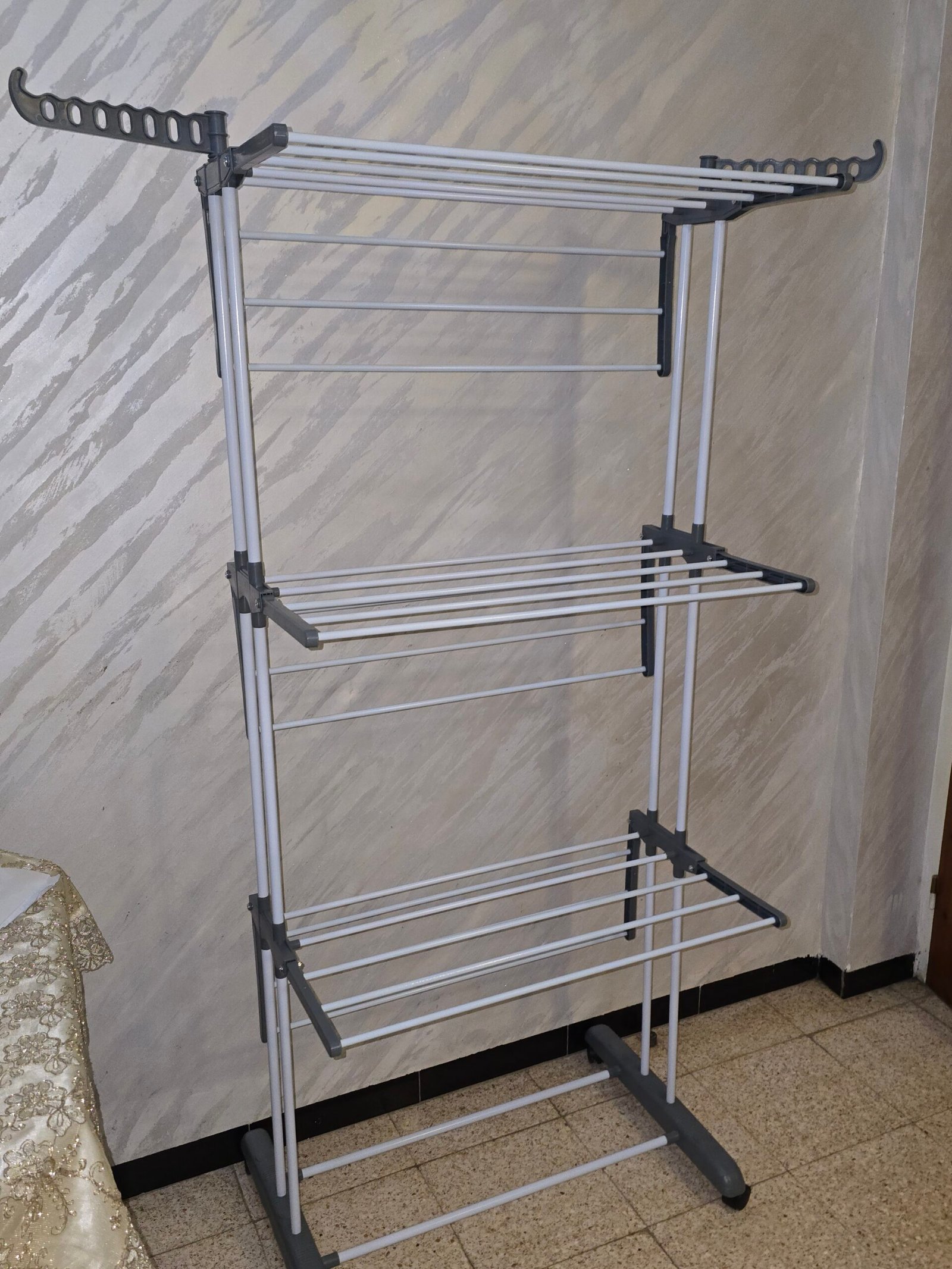 منشر الملابس (ساش لانج )